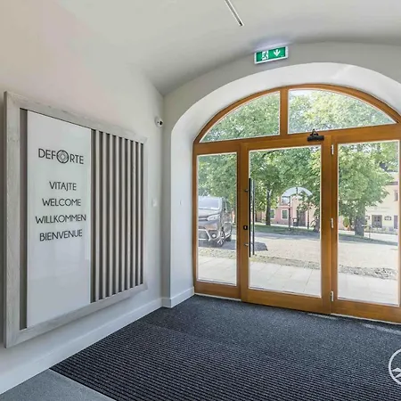 Tatra Boutique Deforte Star View 301 شقة بوبراد